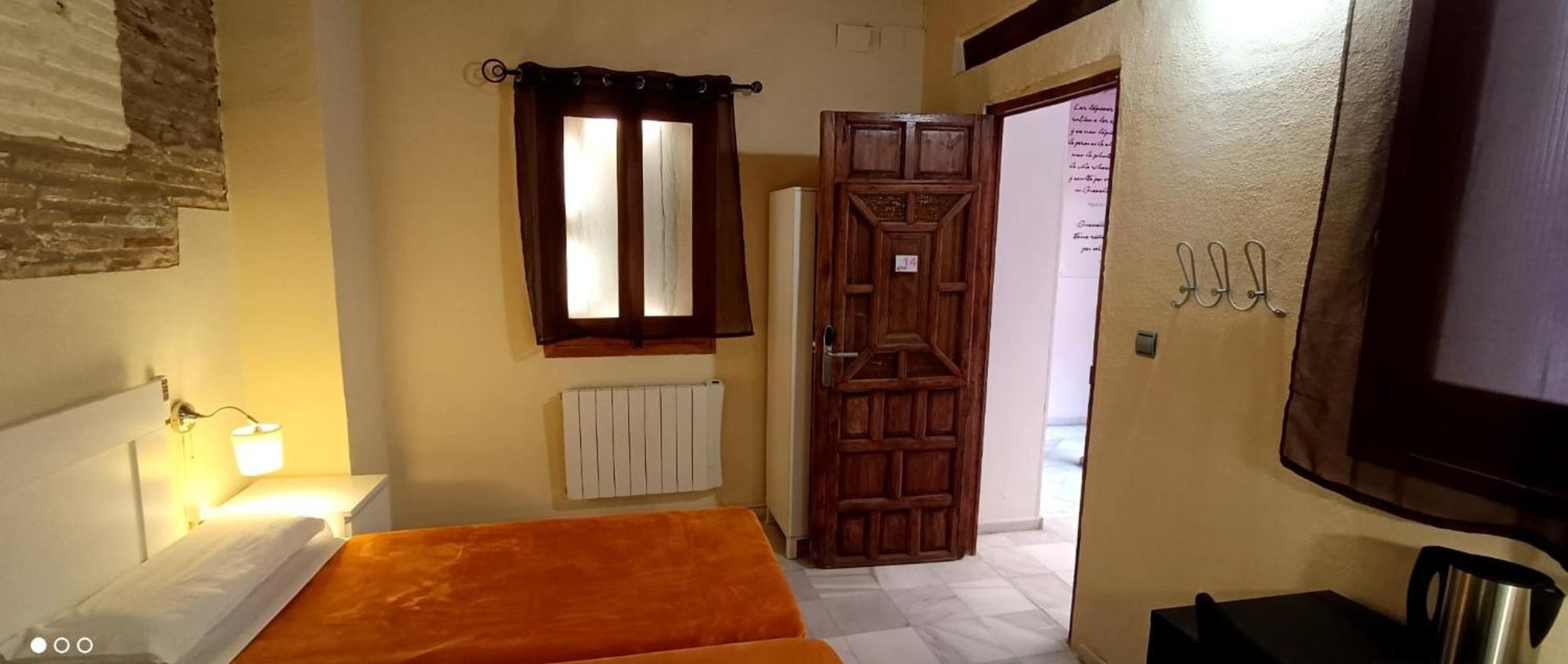 White Nest Hostal *