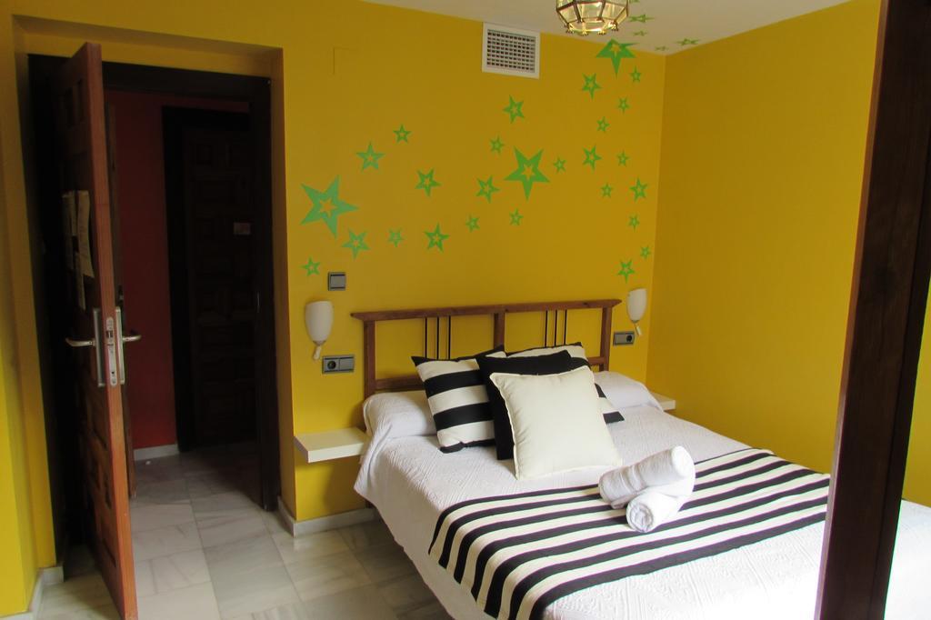 White Nest Hostal *