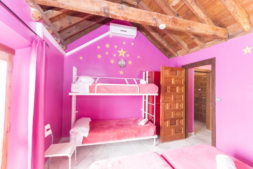 Hostal White Nest *