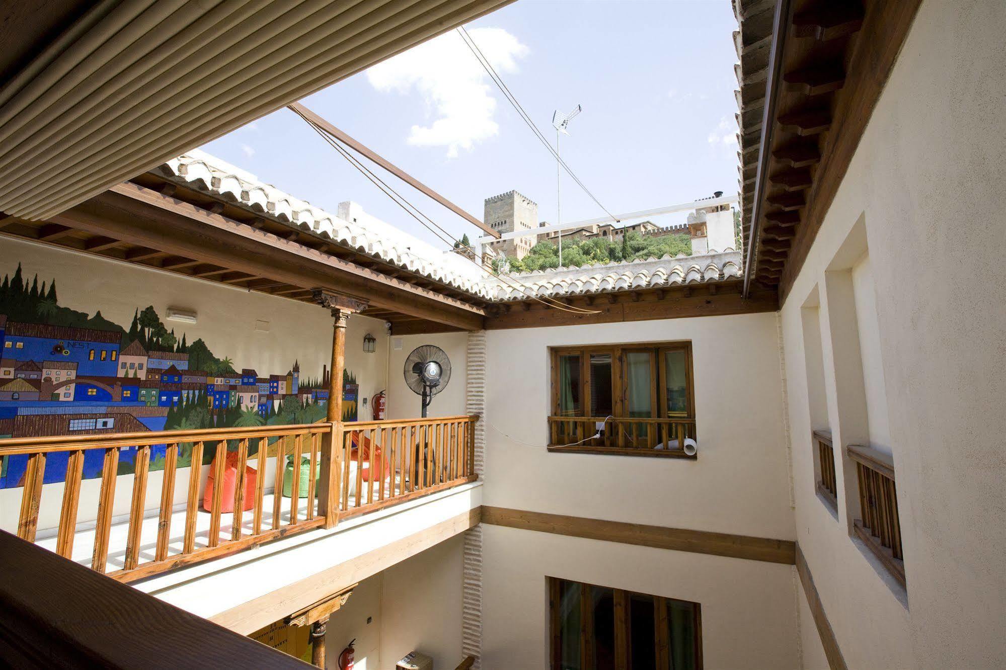 Hostal White Nest Granada