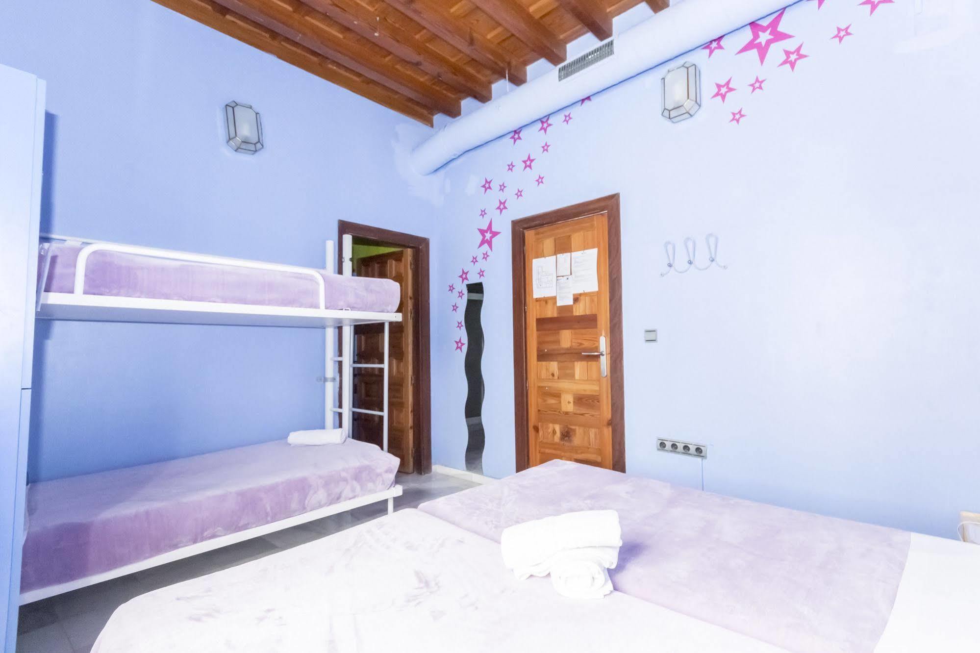 White Nest Hostal