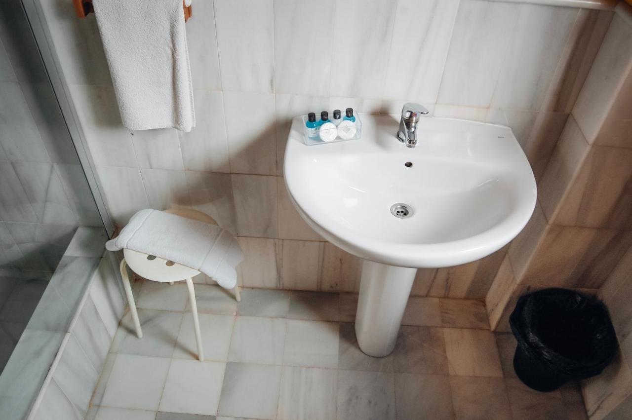 Hostal White Nest *