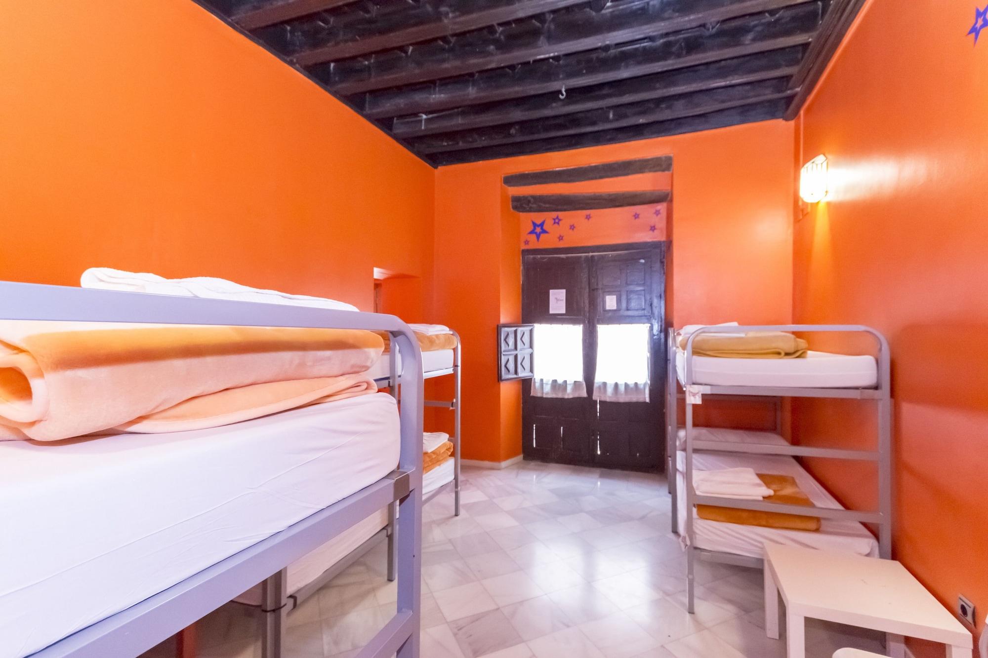 Hostel White Nest